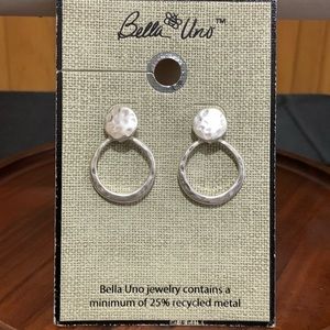 NWT Bella Uno silver tone hammered earrings